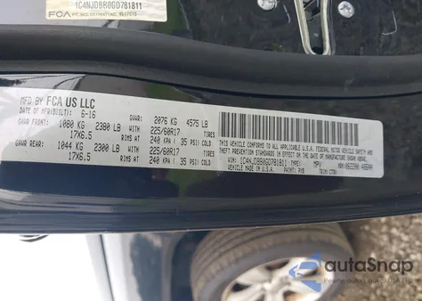 2016 Jeep Compass Sport z USA, uszkodzony, nr VIN 1C4NJDBB0GD781811